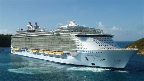 Allure of the Seas Review - The Ultimate View of the World's Largest