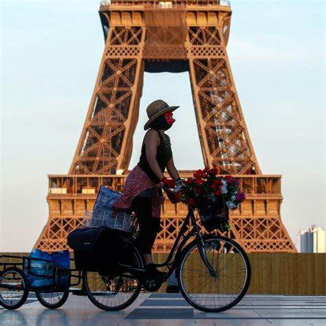 Rusty Eiffel Tower Needs Full Repairs Gets Us63 Million Paint Job