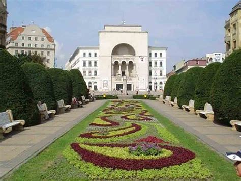Piata Operei Din Timisoara Obiective Turistice De Vizitat In Timisoara