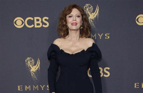 Susan Sarandon’s Son Begs Her Fans To Stop Posting A Video Of Her Boobs