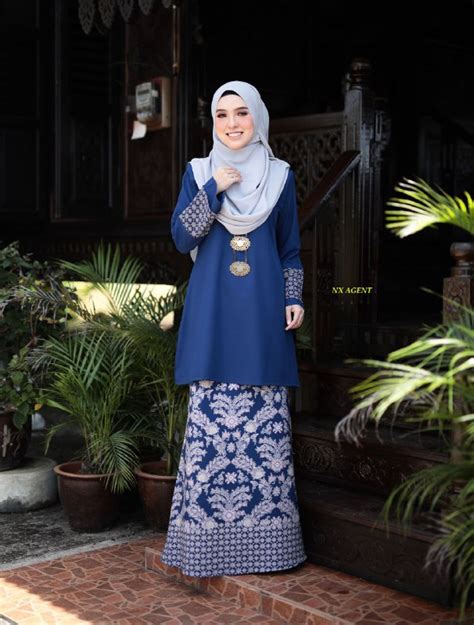 Baju raya 2019 sempena deepavali kurung sakura baju raya 2020 clothing brand baju raya terkini modeling agency baju raya sedondon clothing brand baju sedondon couple nikah tunang family set glamour murah baju kurung moden peplum raya collection 2019 fesyen. BAJU KURUNG MODEN BATIK LATIFA RAYA 2019 SLATE GREY 1 ...