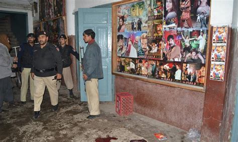 پشاور سینما گھر میں دھماکے، ہلاکتوں کی تعداد پانچ ہوگئی Pakistan Dawn News