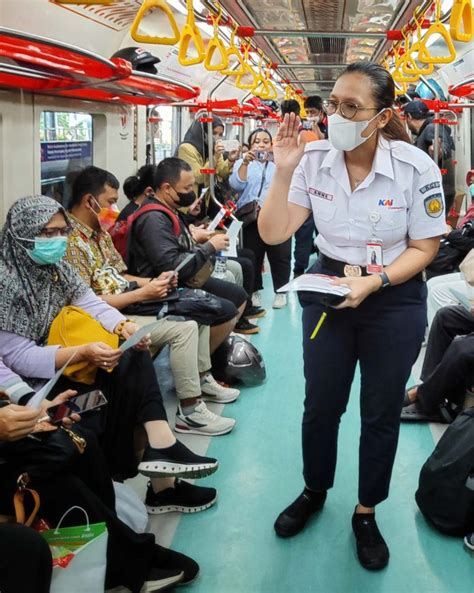 Pengguna Kereta Api Wajib Perhatikan Perubahan Jadwal Commuter Line