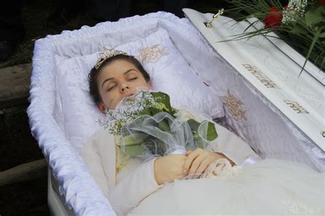 Oana Andreea In Her Open Casket During Her Burial Dead Dead Bride