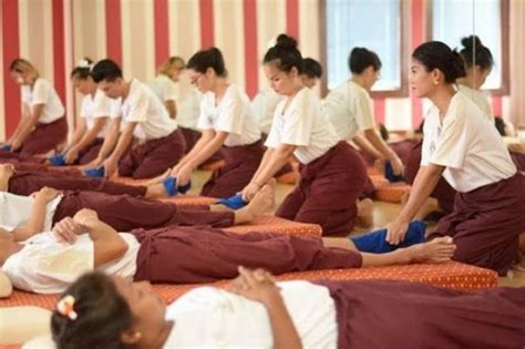 Le Massage Thaïlandais Inscrit Au Patrimoine Mondial De Lunesco