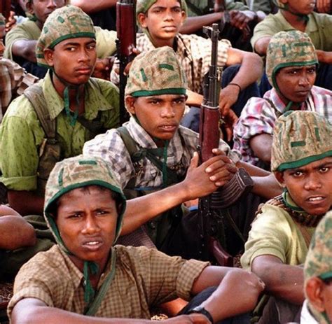 Ltte Sri Lanka Military Seizes Tamil Tiger Base Welt