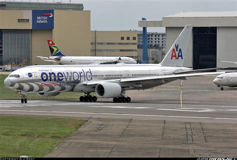 Boeing 777 223er Oneworld American Airlines Aviation Photo