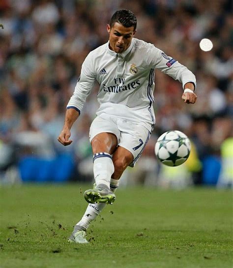Cristiano Ronaldo Score The Most Free Kick Goals In Champions League 🏆