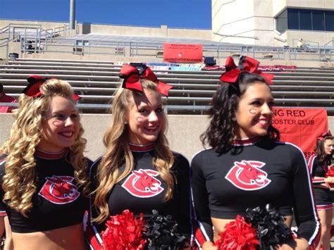 Erre&erreredacción · mayo 4, 2020 12:30 am. Mules Cheerleaders wearing Stikons Rhinestone & Glitter ...