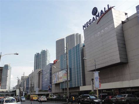 14 Malls In Manila For The Ultimate Shopping Experience 2023