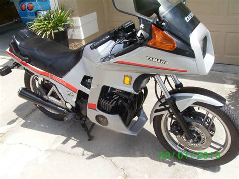 Hot on the heels of honda's cx500 turbo, the yamaha 650 seca turbo, despite its futuristic looks, was something totally different. 1982 Yamaha Seca Turbo 2 R Front - Classic Sport Bikes For ...