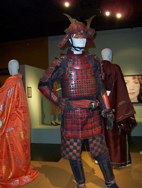 Beranda baju adat 6 jenis pakaian adat kalimantan tengah lengkap penjelasannya. Baju Zirah Samurai - Adimerdeka.com