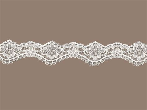Ivory Scalloped Lace Trim 15 Iv0112s01