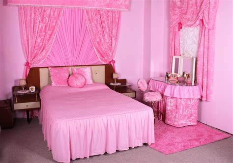 Retro Pink Bedroom Hot Pink Bedrooms Pink Bedroom Decor Pink Bedrooms