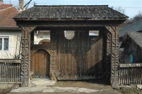 Romania Megalitica Poarta Maramureseana Stargate In Romania Biblia