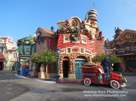 Discover Mickeys Toontown In Disneyland Life In Mouse Years Life