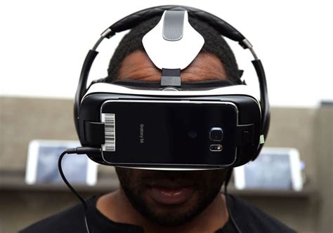 First Major Virtual Reality Headset Is Now On Sale Here And Now