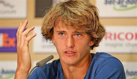 Sein vater, der ebenfalls den namen alexander trägt und seine mutter irina spielten für die ehemalige sowjetunion. Alexander Zverev - Im Familienverbund zum „Star of ...