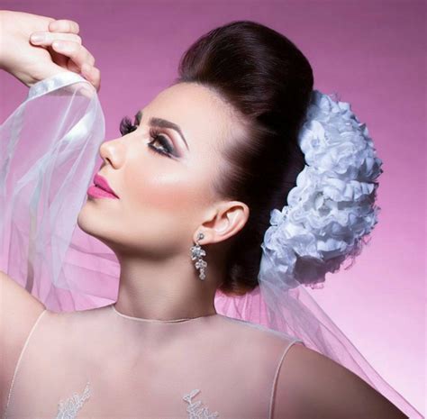 Stunning Bridal Makeup By Kuwaiti Makeup Artist Arabia Weddings