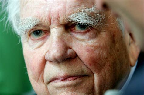 Andy Rooney Mainstay On ‘60 Minutes Dead At 92 The New York Times