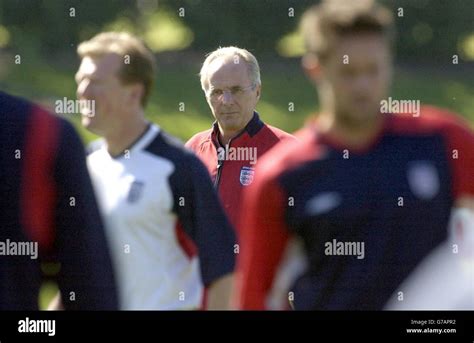 England Coach Sven Goran Eriksson Watches His Squad In Training At Arsenal S Hertfordshire