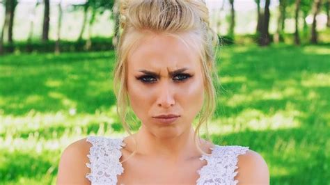 Bride Tells Stepdad The Brutal Truth About Why Hes Not Walking Her Down The Aisle Someecards