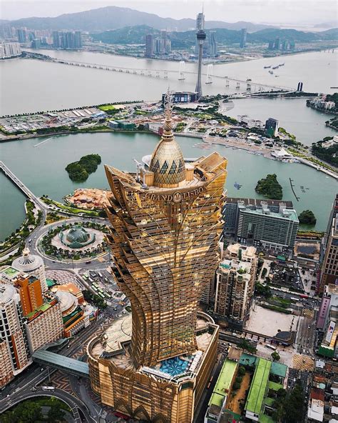 A Building In Macau Rpics