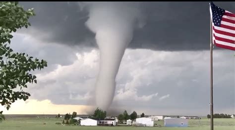Tornado eos tornado nkn tornado scf. MSE Creative Consulting Blog: Speaking of Cool Photos of the Laramie Tornado...
