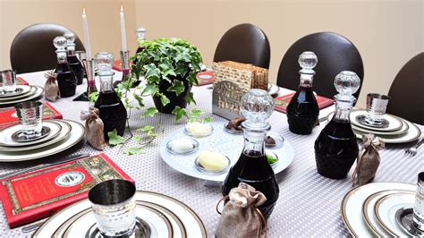 Well, a living room or a lounge room is often a place for all family members to sit together and watch television shows while relaxing after having their own busy activities for the day. How To Decorate Your Passover Seder Table - Joy of Kosher