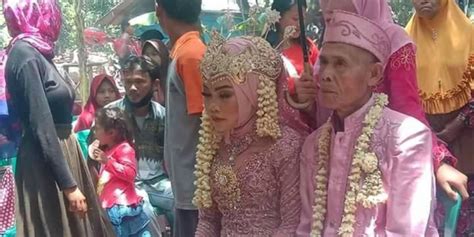 Viral Kakek 71 Tahun Nikahi Gadis 17 Tahun Di Subang