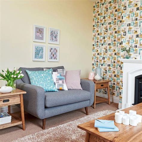 Amazing Yellow Wallpaper Living Room Images