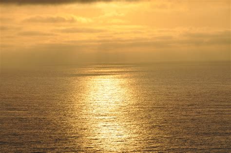 무료 이미지 바닷가 경치 연안 자연 집 밖의 대양 수평선 구름 하늘 태양 해돋이 일몰 햇빛 아침