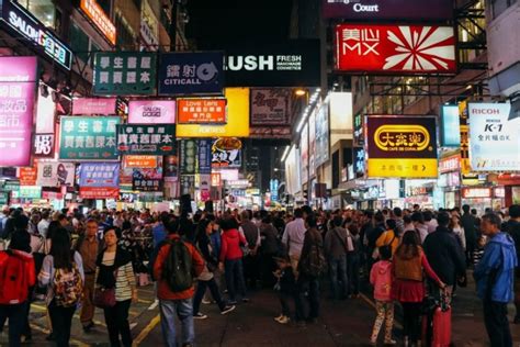 Hong Kong Why Visit Mong Kok On A Saturday Night