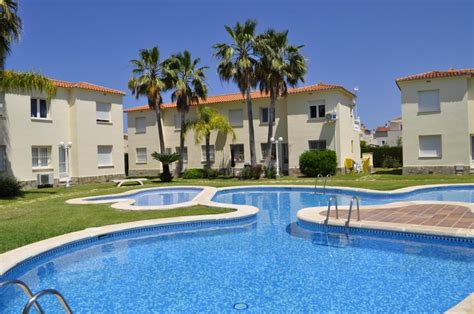 Er grenzt im norden an east beach , im osten ans meer, im süden an die ocean docks und im westen an willowfield. Family Beach Club Sevilla II FREE WIFI 4G Has Balcony and ...