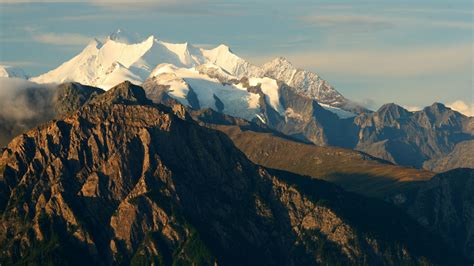 Download Wallpaper 1600x900 Mountain Alps Switzerland Top Widescreen