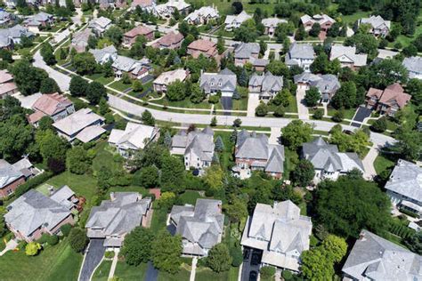 Aerial View Of A Neighborhood In The Chicago Suburban City Of Glenview