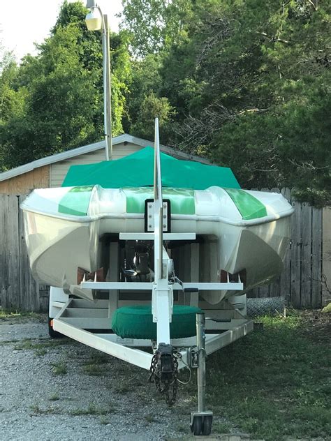 RARE - Awesome Powerboats 26' Catamaran, 100+MPH W/Incredible History