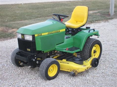 John Deere 445 Lawn Mower
