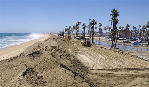 City Rebuilding Peninsula Sand Berm After Friday Flooding LaptrinhX News