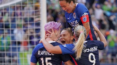 Nwsl Players To Get Higher Salaries Insurance Under 1st Cba