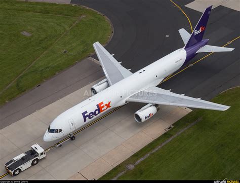 N918fd Fedex Federal Express Boeing 757 200f At Manchester Photo Id