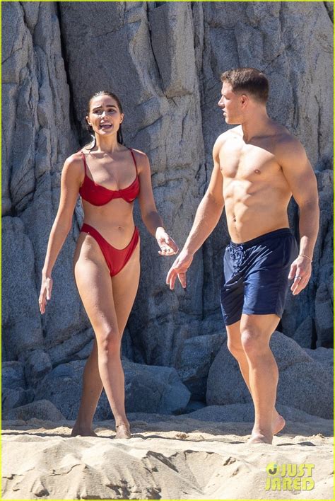 Model Olivia Culpo And Nfl Star Christian Mccaffrey Look Amazing On The Beach In Mexico Photo