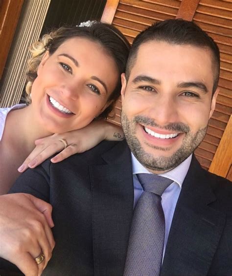 Check spelling or type a new query. EGO - Andressa Urach se casa com Tiago Costa, pai de seu ...
