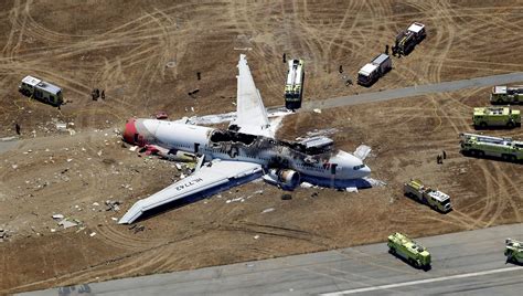 Crash Boeing 2025 - Mara Maxine