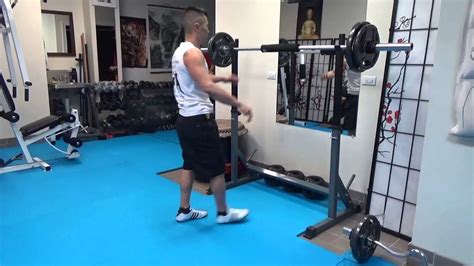 Knee pain after running long distances that the body is not used to is not surprising. 1st Time Barbell Squat After Knee Injury - YouTube