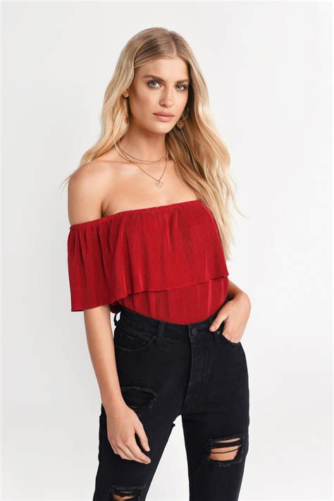 tobi off the shoulder tops womens claire champagne off shoulder blouse red ⋆ theipodteacher