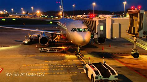 What terminal is the aircraft arriving at in singapore? Jetstar Asia Singapore To Kuala Lumpur 3K683 - YouTube