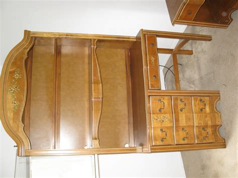 4.7 out of 5 stars. Stanley Furniture Girl's bedroom Suite antique appraisal ...