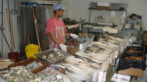 Fresh Seafood And Fish Market In Virginia Beach Va Dockside Seafood