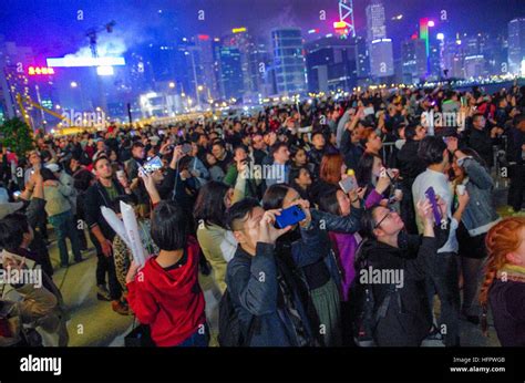 Hong Kong Hong Kong 31st Dec 2016 Hundreds Of Thousands Of People